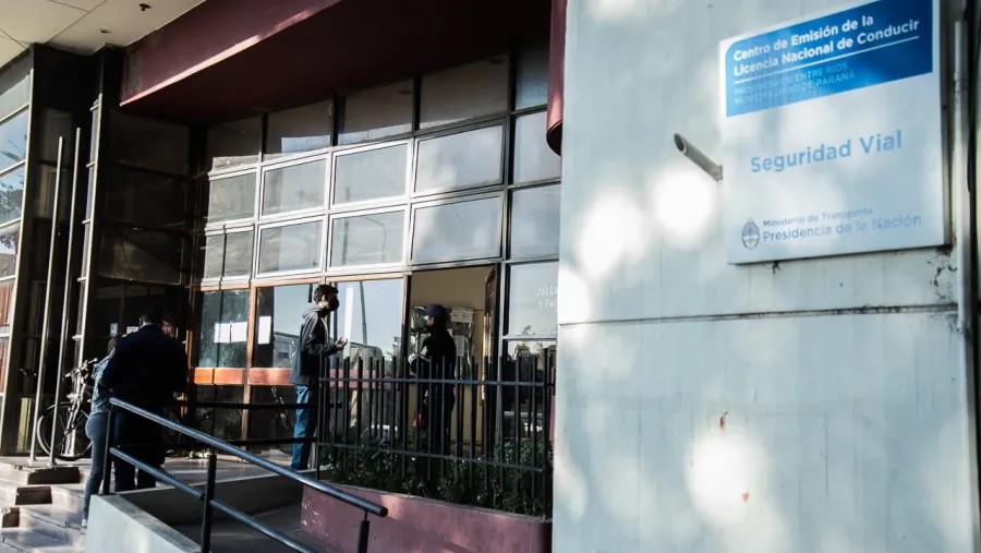 Rigen nuevas tarifas para obtener y renovar el Registro de Conducir en Paraná Rigen nuevas tarifas para obtener y renovar el Registro de Conducir en Paraná