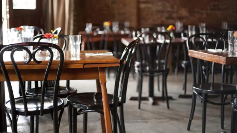 Los rubros más afectados en noviembre fueron los de hotelería y restaurantes