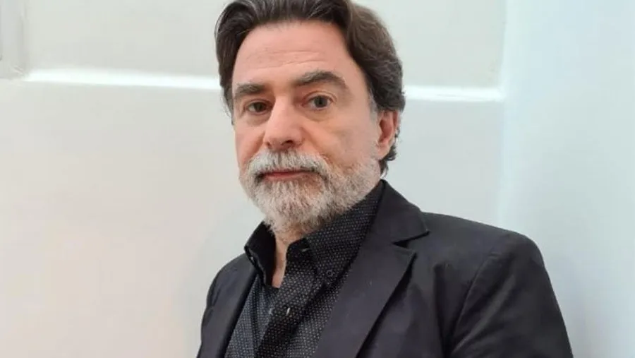 Reynaldo Sietecase disertará hoy a las 20 horas en el octavo piso del Howard Johnson Mayorazgo de Paraná en el marco del ciclo de Charlas Periodísticas que organiza ANÁLISIS y Canal 9 Litoral.