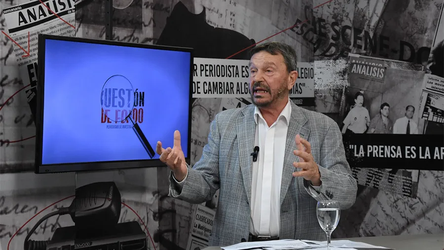 Roberto Schunk propuso la creación de un fondo especial destinado a cubrir el déficit de la Caja de Jubilaciones financiado a partir de una modificación del Impuesto Inmobiliario Rural donde paguen 2.860 propietarios (de 52.164) que detentan casi el 50% de las tierras, algunos de ellos ni siquiera radicados en la provincia y otros extranjeros.