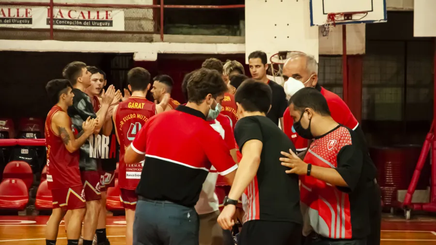 Rocamora irá por la recuperación ante Lanús en un duelo con urgencias similares