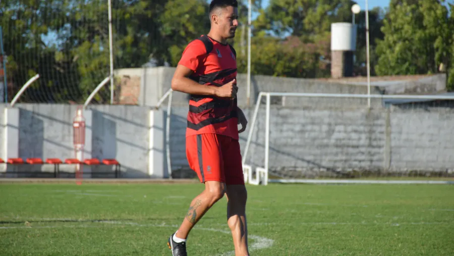 Patronato sufrió una baja defensiva antes de viajar a Buenos Aires