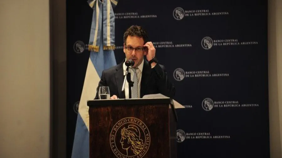 Sandleris: “La intervención del Central en el mercado de cambios fue nula”