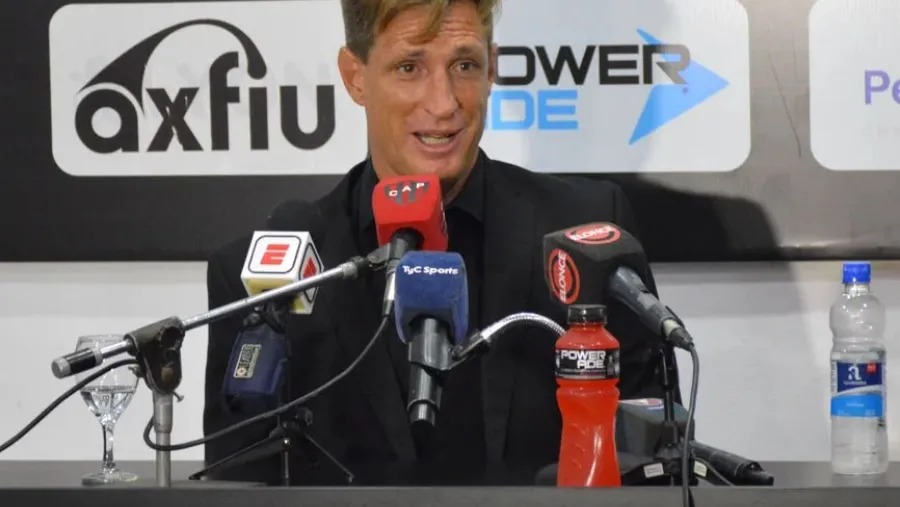 “Fallamos en las dos áreas”, reconoció Facundo Sava tras la derrota de Patronato