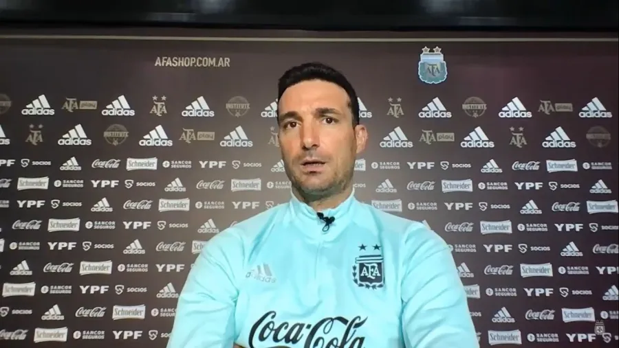 Scaloni: "En ningún momento pensamos que podía llegar a pasar lo que ocurrió ante Brasil" Scaloni: "En ningún momento pensamos que podía llegar a pasar lo que ocurrió ante Brasil"