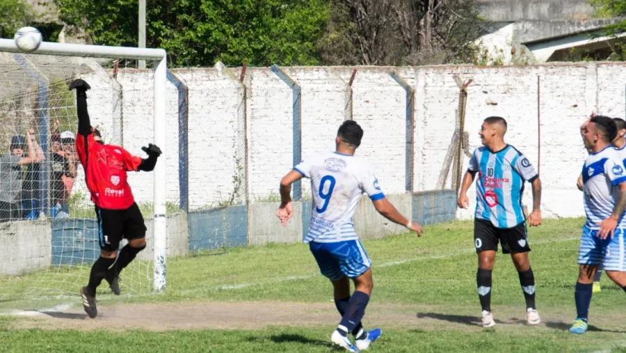Fútbol: la Liga Paranaense postergó su inicio por incumplimientos de clubes Fútbol: la Liga Paranaense postergó su inicio por incumplimientos de clubes