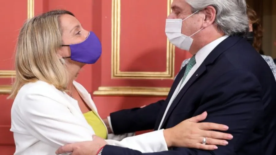 Stratta con Fernández