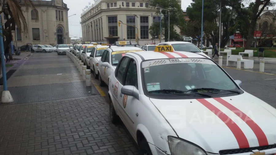 La tarifa de taxis aumentó un 35% en Paraná La tarifa de taxis aumentó un 35% en Paraná