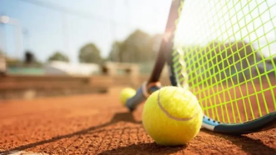 Tenis Tenis