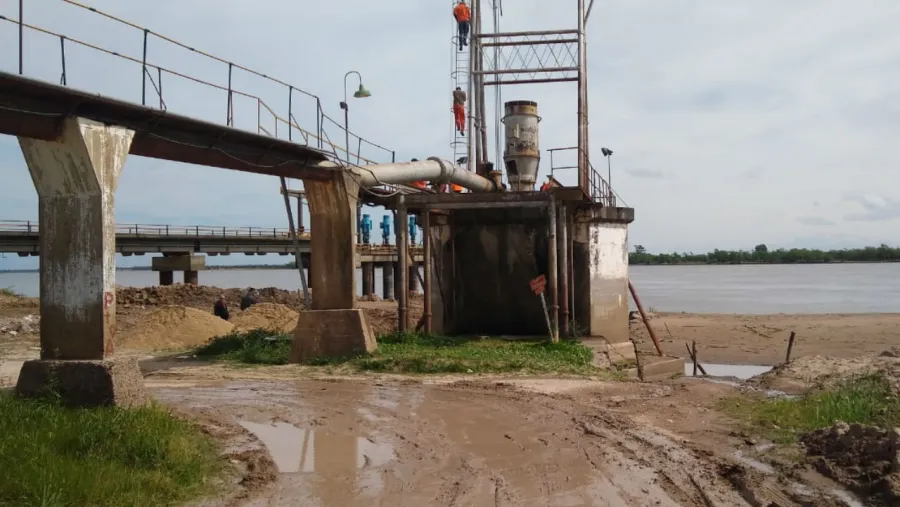 Toma de agua Paraná Toma de agua Paraná