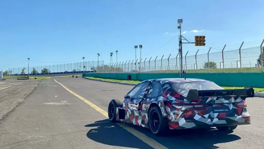 Turismo Carretera: culminaron las pruebas del Toyota Camry en Paraná