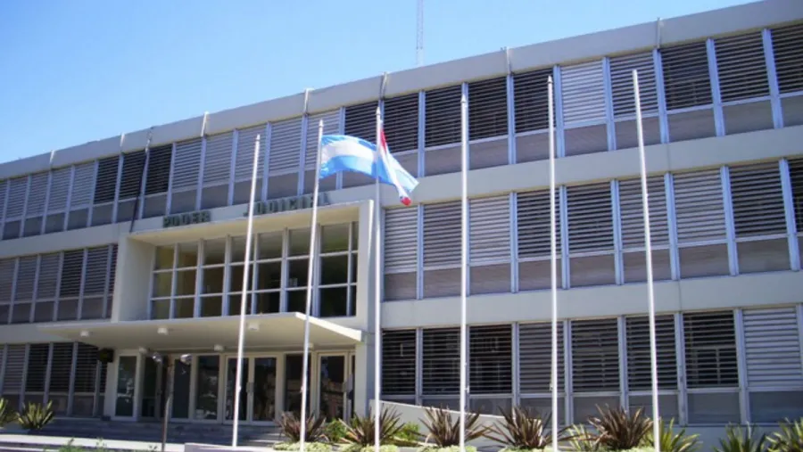 Tribunales
