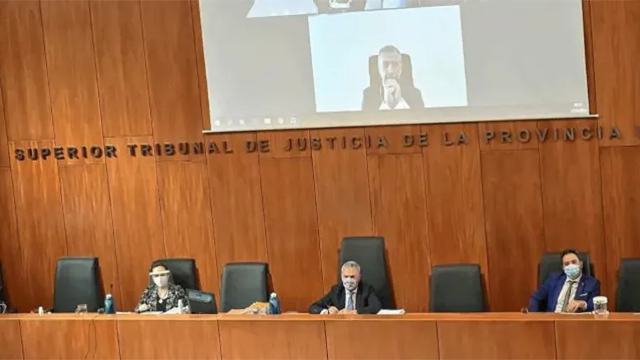 El Tribunal de Juicios y Apelaciones está integrado por Elvio Garzón, José María Chémez y Carolina Castagno. El Tribunal de Juicios y Apelaciones está integrado por Elvio Garzón, José María Chémez y Carolina Castagno.