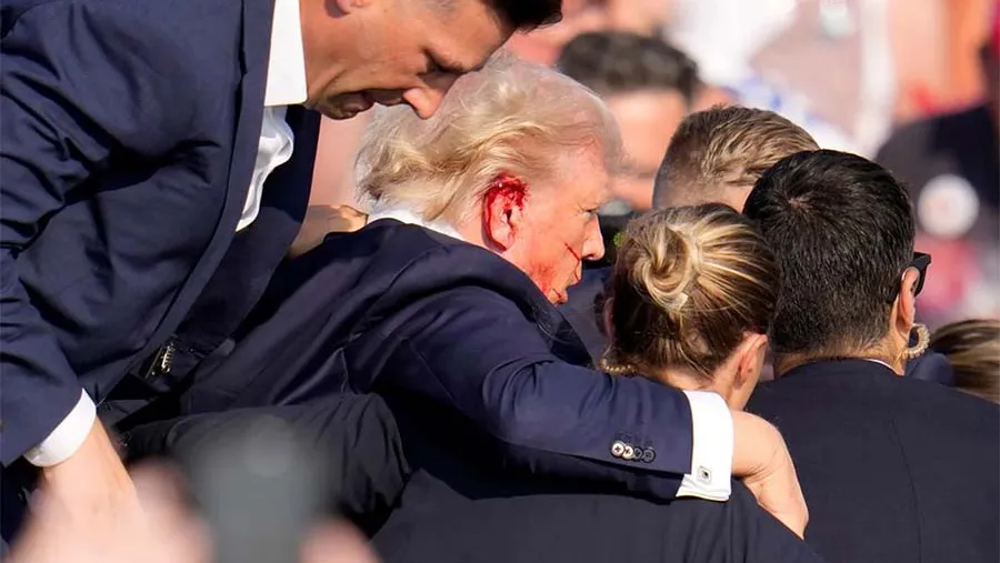 El ex presidente Donald Trump debió ser evacuado este sábado de un acto de campaña que realizaba en Pensilvania luego de ser herido por un disparo de arma de fuego. La noticia llegó rápidamente a todos los líderes del mundo, quienes expresaron su repudio a los actos de violencia.