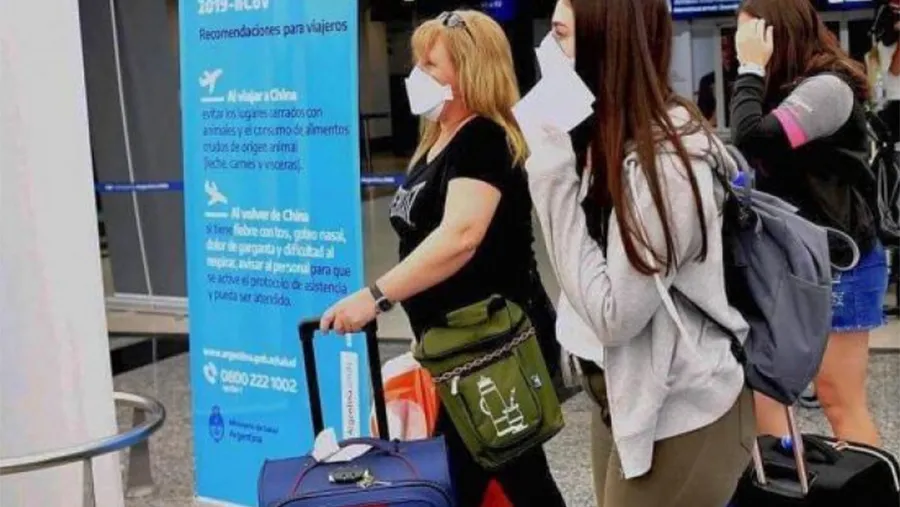 La apertura para turistas: una de las medidas que permitió el avance de la vacunación.