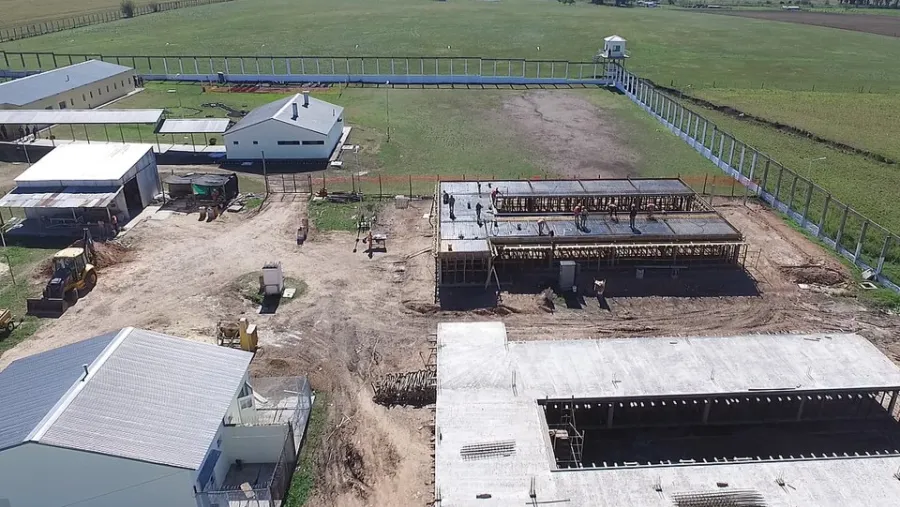 Llaman a licitación para construir nuevos pabellones en la unidad penal de Gualeguaychú Llaman a licitación para construir nuevos pabellones en la unidad penal de Gualeguaychú