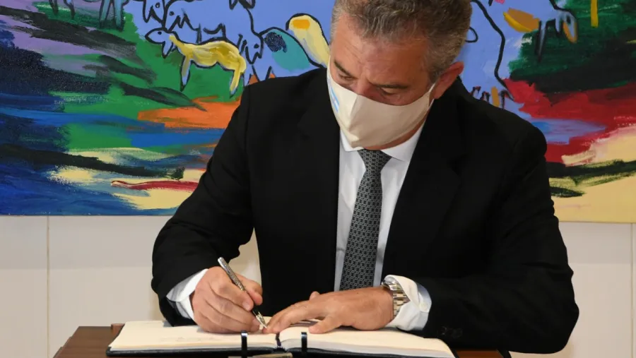 Urribarri como embajador en Israel