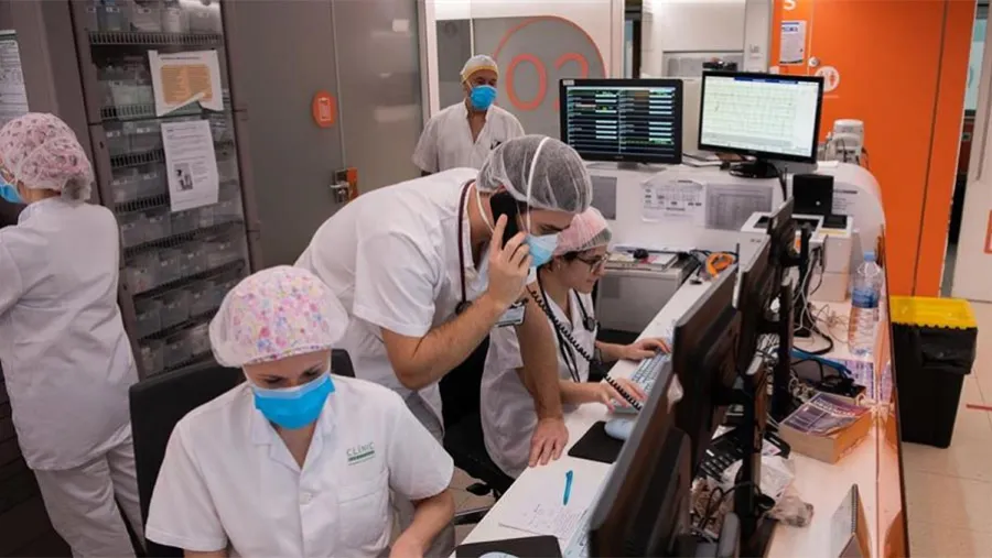 En total los pacientes con coronavirus suman 97.509 y las víctimas fatales suman, lamentablemente, 1.810 personas.