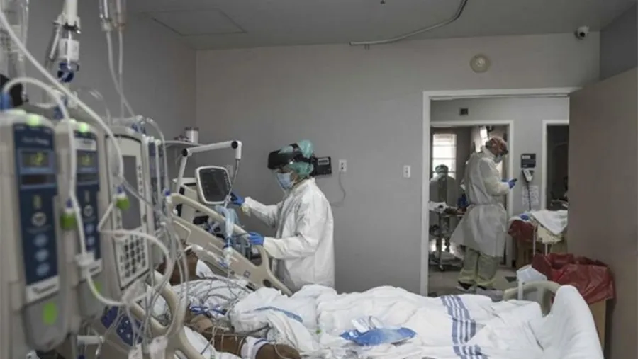 En las últimas 24 horas se registraron 143 muertes y 9.276 nuevos casos positivos por coronavirus. Con estos datos, el total de infectados en todo el país asciende a 622.934 y las víctimas fatales suman 12.799. En las últimas 24 horas se registraron 143 muertes y 9.276 nuevos casos positivos por coronavirus. Con estos datos, el total de infectados en todo el país asciende a 622.934 y las víctimas fatales suman 12.799.