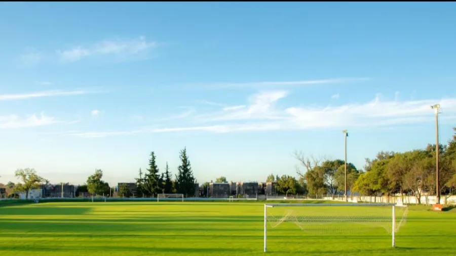 Sportivo Urquiza y Universitario jugarán la promoción sin la presencia de público