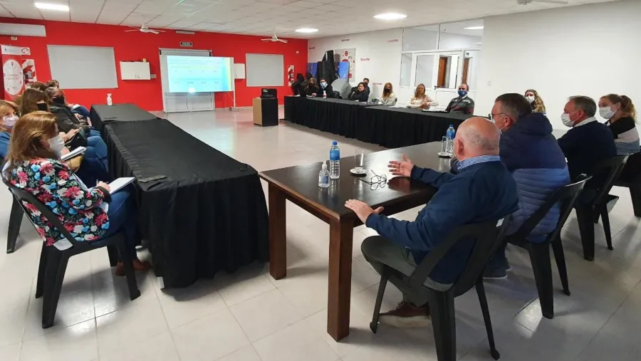 Crespo estadísticas Covid-19 en escuelas