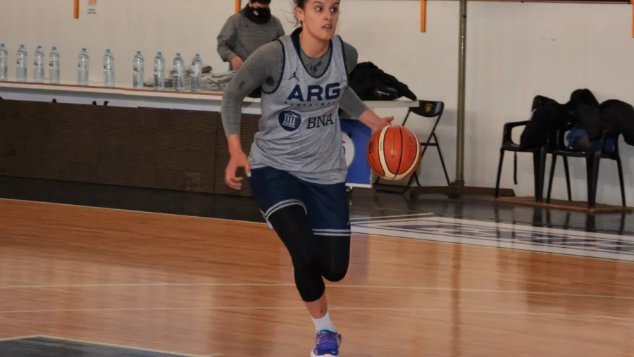 Desafectaron a Flor Chagas y las entrerrianas siguen en carrera rumbo a la AmeriCup Florencia Chagas quedó desafectada y las entrerrianas siguen en carrera rumbo a la AmeriCup