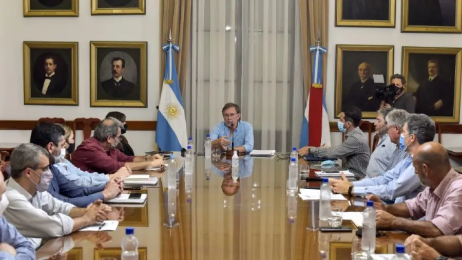 El gobierno y la Mesa de Enlace avanzaron en una agenda para el desarrollo del sector