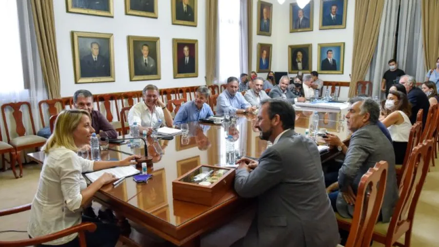 Entre Ríos participará en la elaboración de los pliegos de licitación de la hidrovía