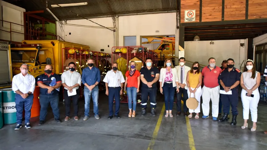 El gobierno provincial articula acciones con los bomberos voluntarios El gobierno provincial articula acciones con los bomberos voluntarios