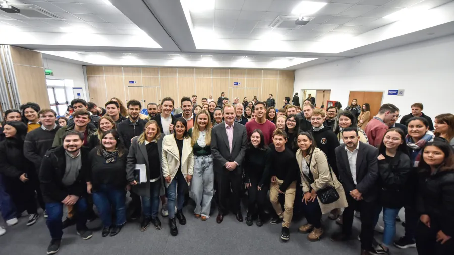 Bordet convocó a los jóvenes a participar del programa “gestión para el desarrollo” Bordet convocó a los jóvenes a participar del programa “gestión para el desarrollo”