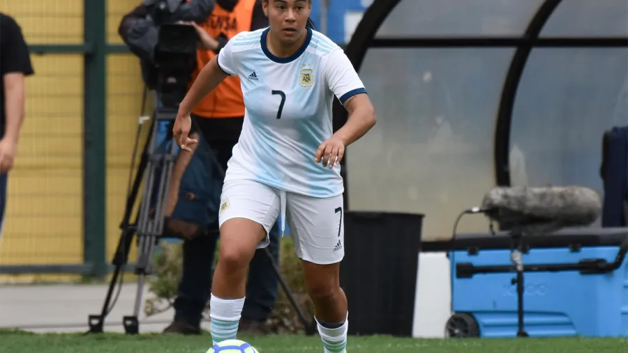 Fútbol: Argentina contará con la concordiense Yael Oviedo en el torneo del País Vasco Fútbol: Argentina contará con la concordiense Yael Oviedo en el torneo del País Vasco