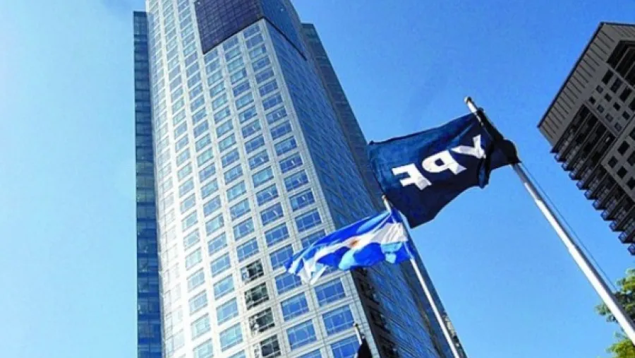 YPF mejoró la oferta para renegociar su deuda YPF mejoró la oferta para renegociar su deuda