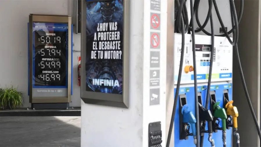 La petrolera de mayoría estatal había dispuesto un incremento del 5 por ciento a partir de mañana, que queda temporalmente sin efecto. La petrolera de mayoría estatal había dispuesto un incremento del 5 por ciento a partir de mañana, que queda temporalmente sin efecto.