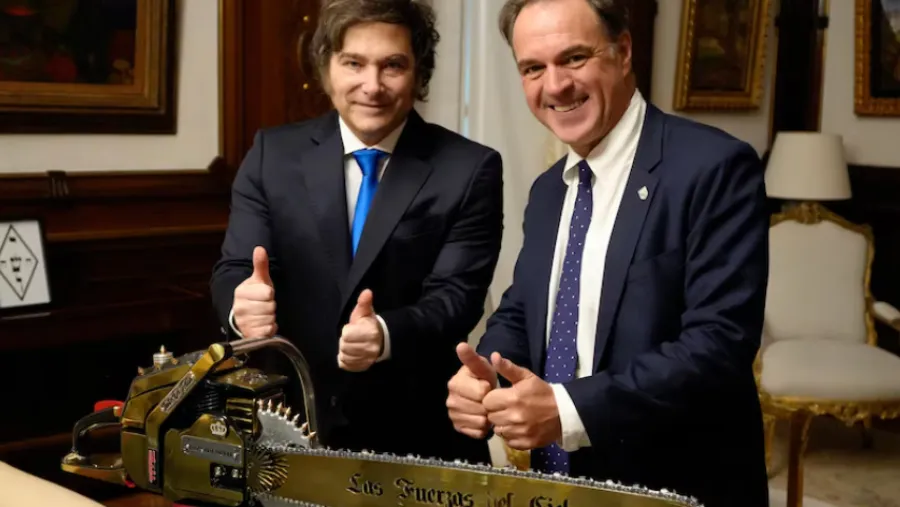 El presidente junto al historiador Niall Ferguson.