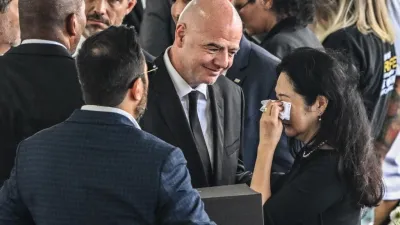 El presidente de FIFA propuso que todos los países tengan un estadio con el nombre de Pelé