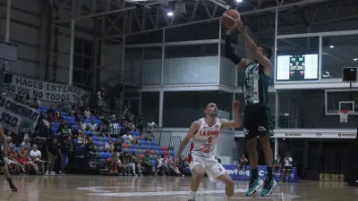 La Unión de Colón no tuvo un buen cierre en Bahía Blanca y perdió con Villa Mitre