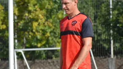 Facundo Sava dirigió su primera práctica al frente del plantel de Patronato