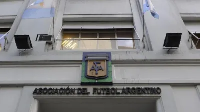 Marcha atrás en el fútbol: los jugadores se manifestaron y suspenderán todos los torneos