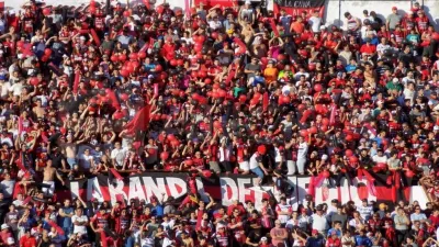 Liga Profesional de Fútbol: Patronato planteó su deseo de jugar con público visitante