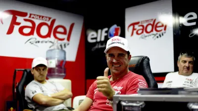 Mariano Werner y su equipo trabajan en el armado de su nuevo Ford