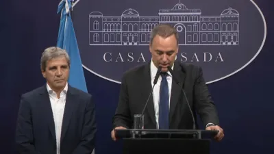 Conferencia de prensa del vocero Manuel Adorni y del ministro de Economía, Luis Caputo.