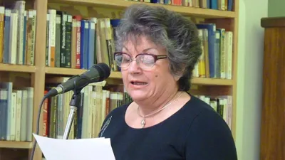 Fotografía de archivo de la convencional constituyente (MC) Adriana De la Cruz.