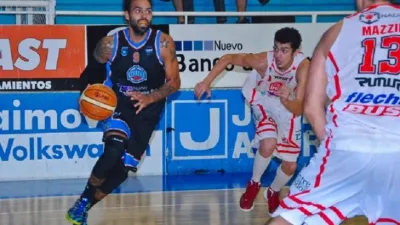 “Estoy muy feliz y contento de volver a ponerme la camiseta de Echagüe”, aseguró Carnovale