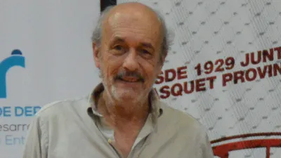 Carlos Álvarez renunció a la presidencia de la Federación de Básquet de Entre Ríos