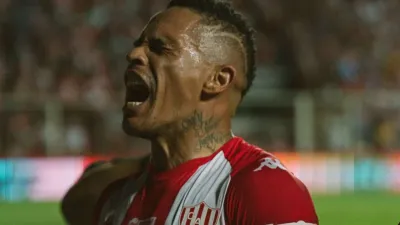 El uruguayo Jonatan Álvez está en duda en Unión para visitar el viernes a Patronato