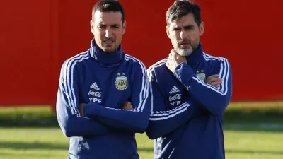 “Queremos contar con los jugadores del exterior”, aseguró el paranaense Roberto Ayala