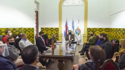 Bahl analizó junto a su gabinete la fase de distanciamiento social y obras a realizar