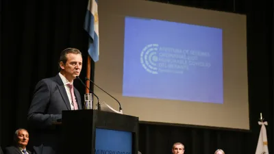 El intendente de Paraná, Adán Bahl, dejó inauguradas las sesiones ordinarias del HCD de la capital provincial.