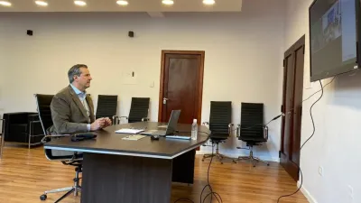 Adán Bahl videoconferencia con Emilio Jatón