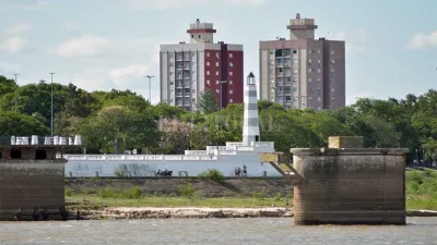 La bajante del río Paraná es considerada histórica. En el puerto de la ciudad de Santa Fe llegó a cero, de acuerdo a la última medición oficial realizada.
